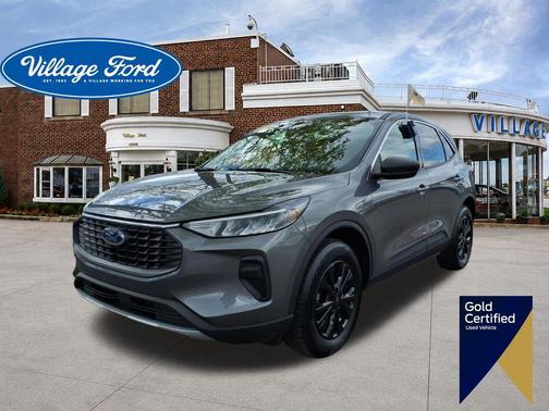 Carbonized Gray Metallic 2024 Ford Escape Active