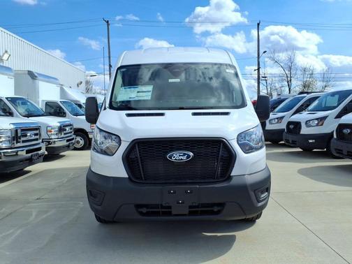Oxford White 2026 Ford Transit-250 Base