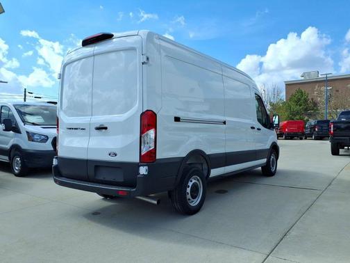 Oxford White 2026 Ford Transit-250 Base