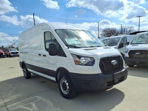 Oxford White 2026 Ford Transit-250 Base