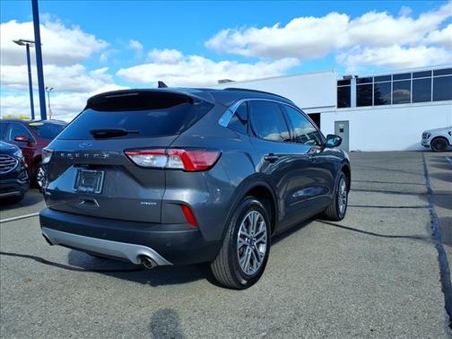 2022 Ford Escape SEL