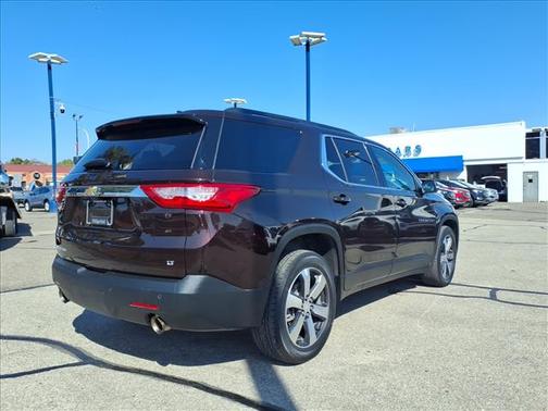 2021 Chevrolet Traverse LT Leather