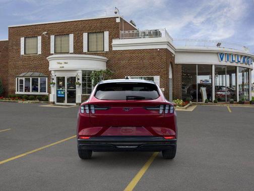 Molten Magenta Metallic Tinted Clearcoat 2025 Ford Mustang Mach-E Premium