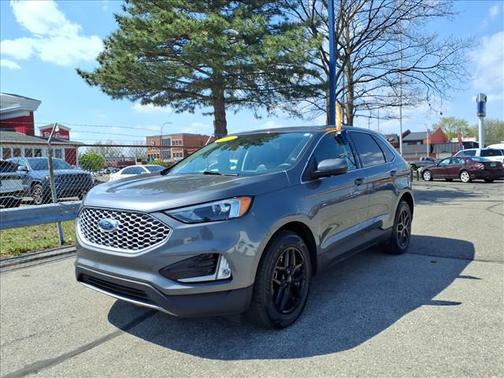 Carbonized Gray Metallic 2023 Ford Edge SEL
