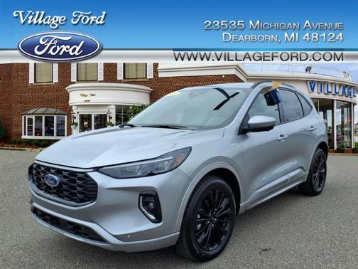 Iconic Silver Metallic 2023 Ford Escape ST-Line Elite