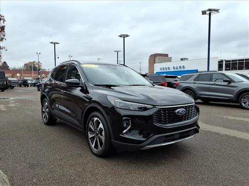 2023 Ford Escape Platinum