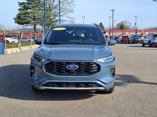 2023 Ford Escape ST-Line Select