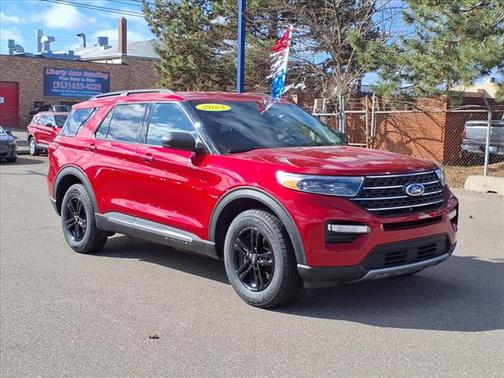 2023 Ford Explorer XLT