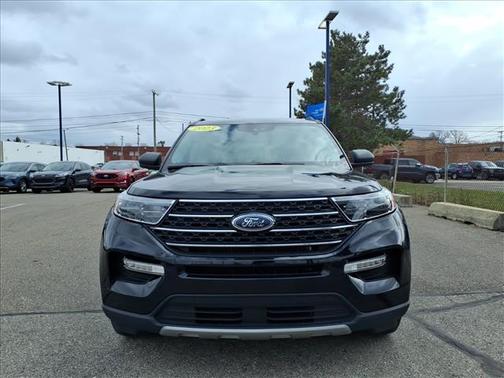 Agate Black 2023 Ford Explorer XLT