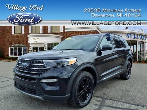 Agate Black 2023 Ford Explorer XLT