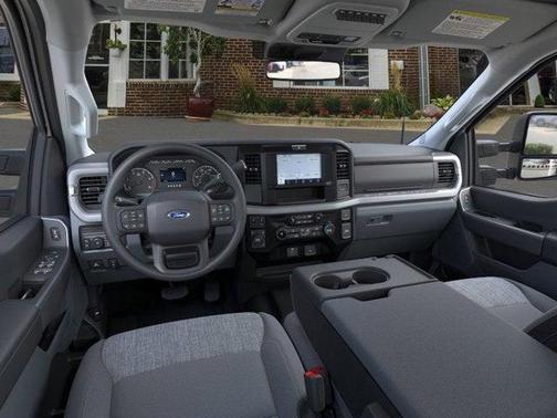 2025 Ford F-350 XLT
