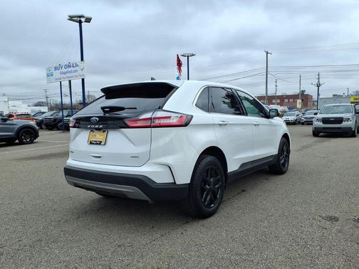 Oxford White 2023 Ford Edge SEL