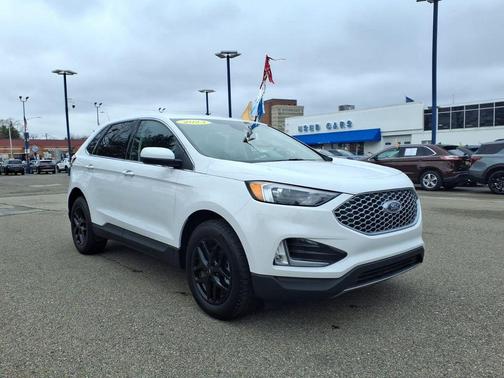 Oxford White 2023 Ford Edge SEL