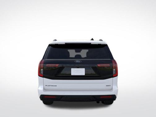 Star White Metallic Tri-Coat 2026 Ford Expedition Max Platinum