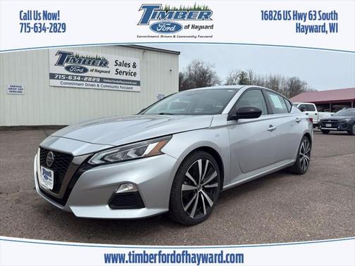2022 Nissan Altima SR FWD