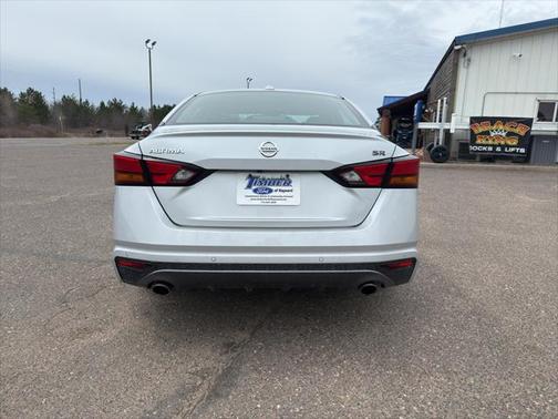 2022 Nissan Altima SR FWD