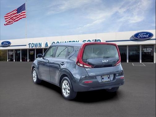 2022 Kia Soul LX