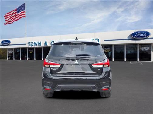 2022 Mitsubishi Outlander Sport SE