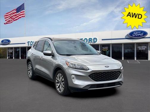2022 Ford Escape Titanium
