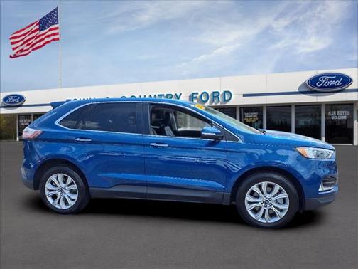 2023 Ford Edge Titanium
