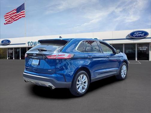 2023 Ford Edge Titanium