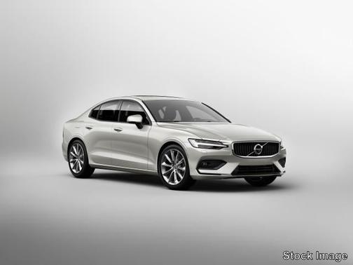 2020 Volvo S60 T5 Momentum