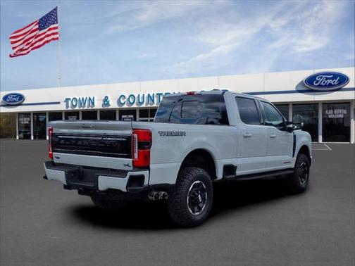 2025 Ford F-250 Platinum