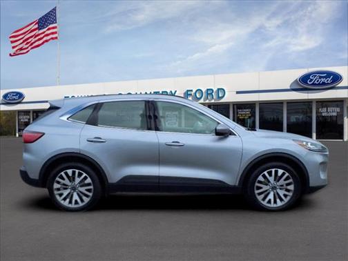 2021 Ford Escape Titanium