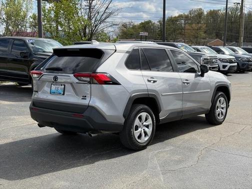 2022 Toyota RAV4 LE