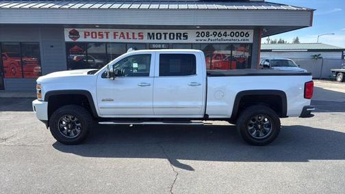 White 2019 Chevrolet Silverado 2500 High Country