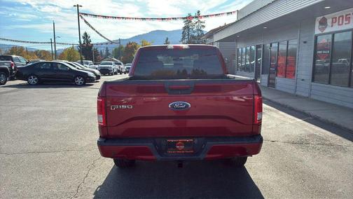 Red 2015 Ford F-150 XLT
