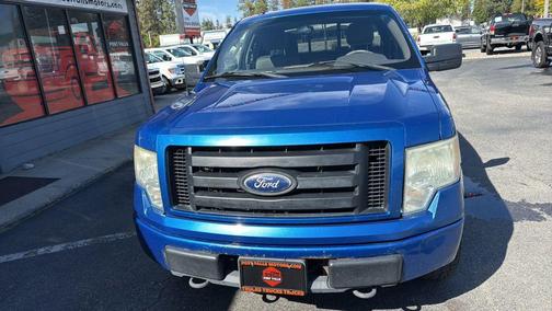 Blue 2010 Ford F-150 XLT SuperCab
