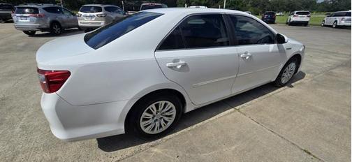 2013 Toyota Camry Hybrid LE