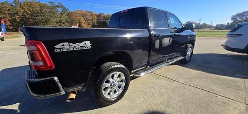 2022 RAM 2500 Big Horn Crew Cab 4x4 6'4' Box