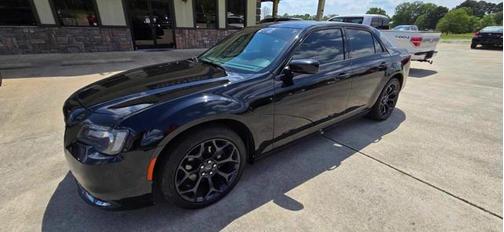 2020 Chrysler 300 Touring