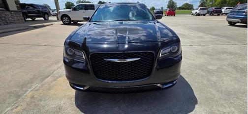 2020 Chrysler 300 Touring