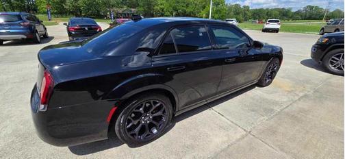2020 Chrysler 300 Touring
