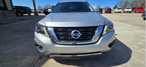 2017 Nissan Pathfinder Platinum