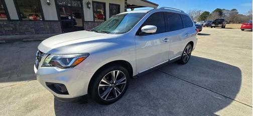 2017 Nissan Pathfinder Platinum