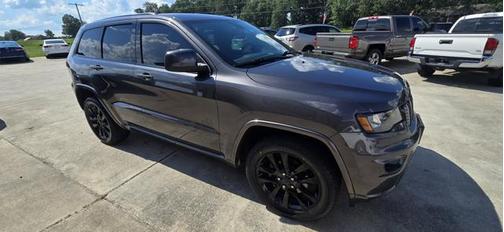 2018 Jeep Grand Cherokee Laredo E