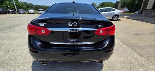 2015 INFINITI Q50 Premium