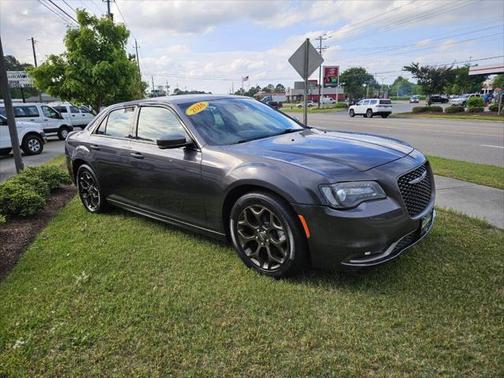 2016 Chrysler 300 S