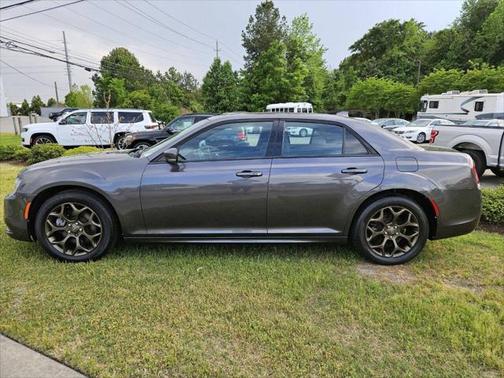 2016 Chrysler 300 S