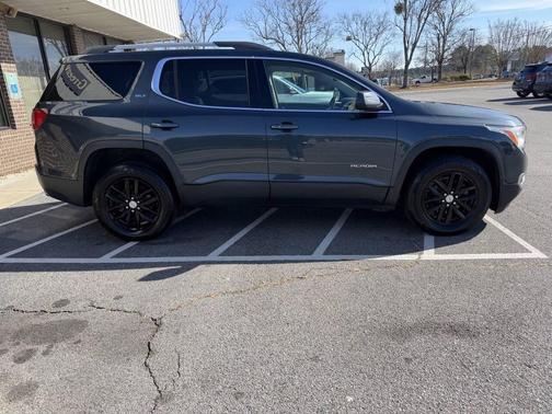 2019 GMC Acadia SLT-1
