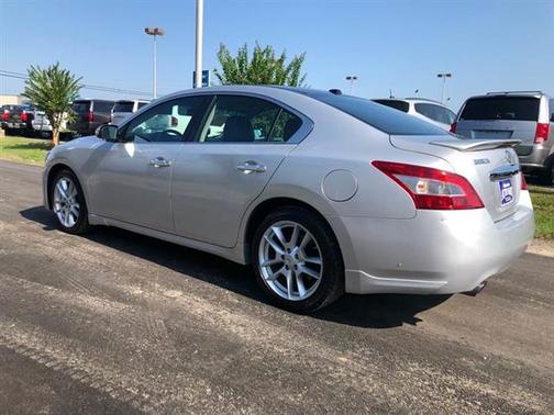 2010 Nissan Maxima SV