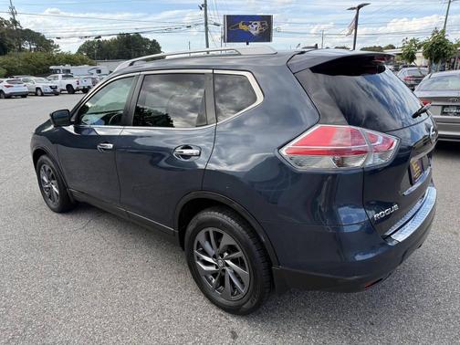2016 Nissan Rogue SV
