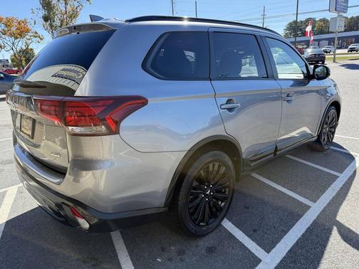 2020 Mitsubishi Outlander 