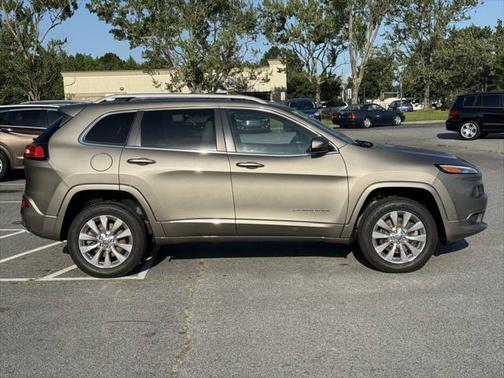2017 Jeep Cherokee Overland