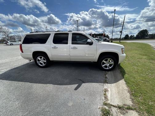 2014 Chevrolet Suburban 1500 LTZ