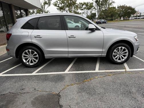 2015 Audi Q5 2.0T Premium Plus